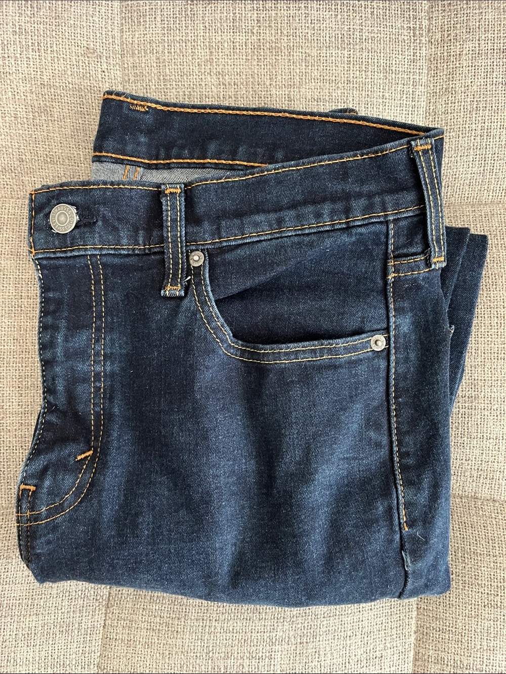 Levi 510 33x32 Men Dark Indigo Denim Jeans with Contrast Stitching